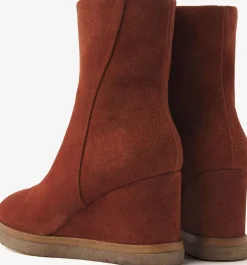 rode via vai enkellaarsjes aura miley