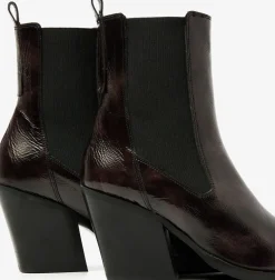 taupe via vai enkellaarsjes gioia flynn