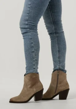 taupe via vai enkellaarsjes mara denver