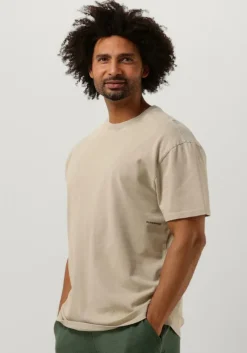 zand purewhite t-shirt tshirt with small front logo at side and big back print