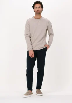 zand saint steve trui giel