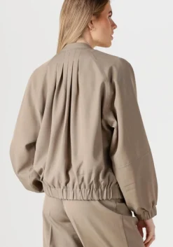 zand withblack jack wblvanilla bomber jacket