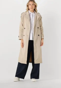 zand withblack trenchcoats wbltheresa trenchcoat