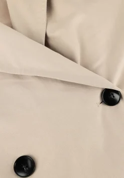 zand withblack trenchcoats wbltheresa trenchcoat