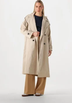 zand withblack trenchcoats wbltheresa trenchcoat