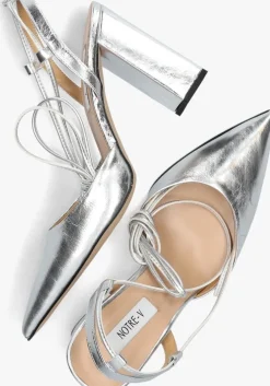 zilveren notre-v pumps 27105