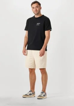 zwarte anerkjendt t-shirt akkikki seasonal tee