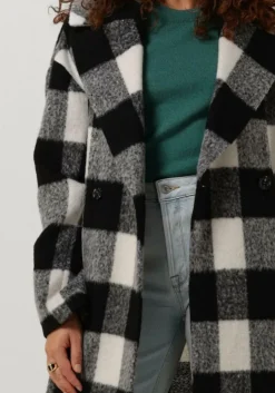 zwarte beaumont mantel pixie