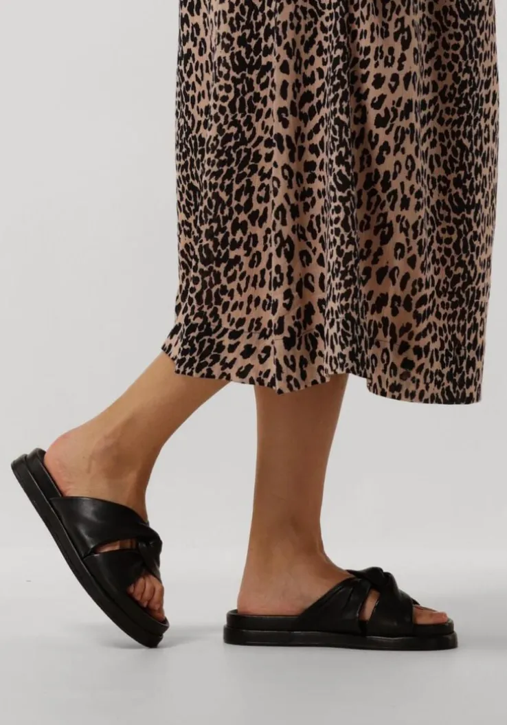 zwarte blasz slippers lpmag-14