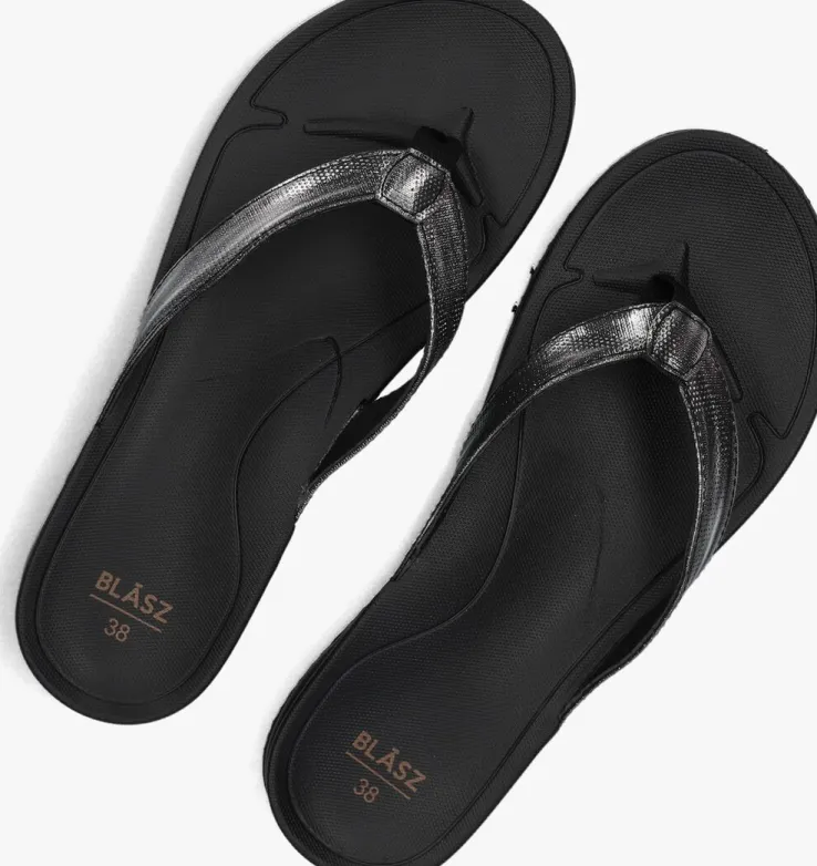 zwarte blasz teenslippers bella 2402