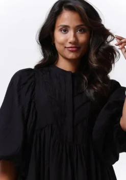 zwarte bruuns bazaar midi jurk cyclamen sarine dress