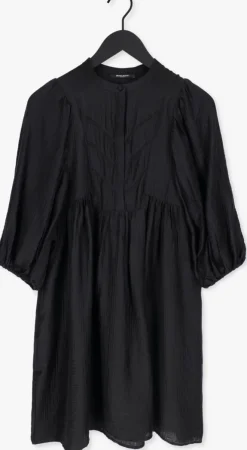 zwarte bruuns bazaar midi jurk cyclamen sarine dress