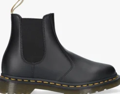 zwarte dr martens chelsea boots 2976 vegan