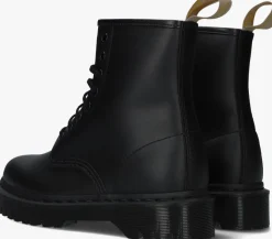 zwarte dr martens veterboots vegan 1460 bex mono