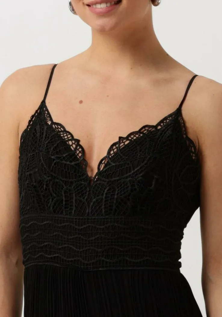 zwarte guess jumpsuit amiah pleated jumpsuit