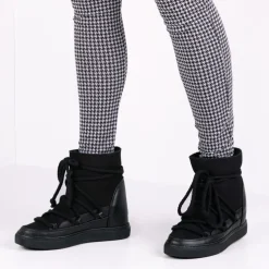 zwarte inuikii vachtlaarzen classic