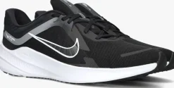 zwarte nike lage sneakers quest 5 heren