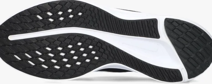 zwarte nike lage sneakers quest 5 heren