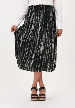 zwarte simple midirok woven skirt