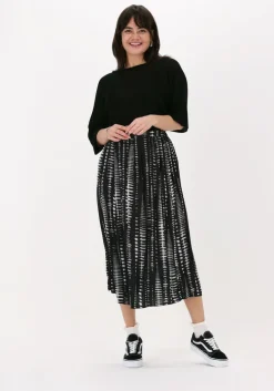 zwarte simple midirok woven skirt