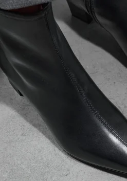 zwarte stefano lauran enkellaarsjes brenda 7