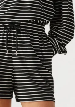 zwarte studio amaya korte broek kick