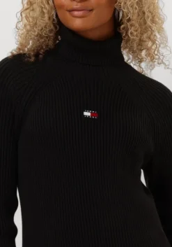 zwarte tommy jeans midi jurk tjw mockneck badge sweater dress