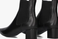 zwarte unisa enkellaarsjes juri